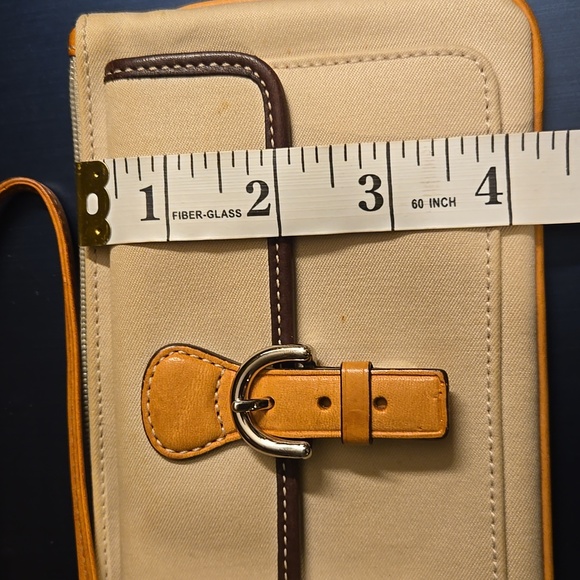 Coach wristlet - Picture 9 of 9